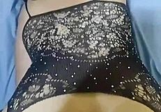 danielita en malla negra en cuatro