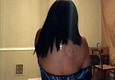 Sexy ebony performs live on webcam