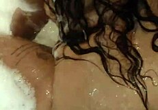 Look How I Move in Jacuzzi, Come Daddy!