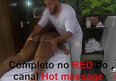 pretinha gostosa ninfetinha tendo orgasmos pela primeira vez com massoterapeuta - video real