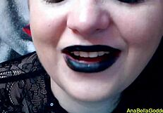 I luv this huge goddess crushin garbage in fetish