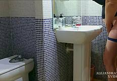 boyfriend masturbates my pregnant friend