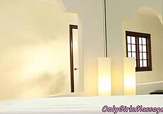 Classy Milf Gets Pussy Licked During Massage