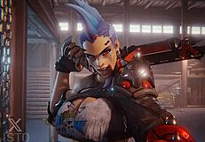 Junker Queen Catches Guy Stealing from Her She Has Her Way with Him