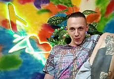 Hey, wanna watch sexy gay Roman Gisych in action?