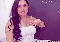 Beautiful Girl with Huge Butt Teaches How to Suck