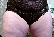 Beautiful Busty Dawnskye in sexy underclothes and panty for a striptease熟