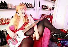 Shannon Huxley vibes bass guitar challenge!