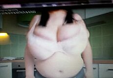 Jiggly Fat Tits Bounce on BBW Hooters