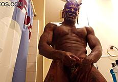 Hallelujah johnson worships a big black hairy cock