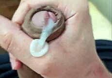 自制视频，双性恋男solo多次射精，太爽了！