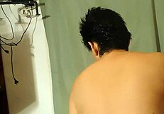 bien cojida con el bate 2 a full y por el culo que hermosa la puta