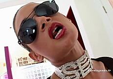 Two slutty babes : Annette Schwarz and Tory Lane go wild