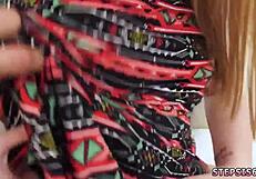 Я помешан на её сиськах и очках во время минета в классе