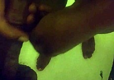 Mzkiwi experiences anal in the shower