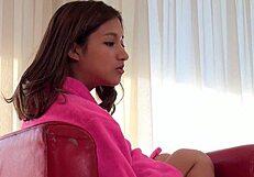 Aimee, a half-Spanish and half-Japanese exotic beauty, is in the erotic documentary “The Hot Continent” 1.