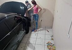 Boss and client get horny in the mechanic's workshop!