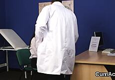 Hot hottie sucking sperm with jizz facial and cum swapping 😏