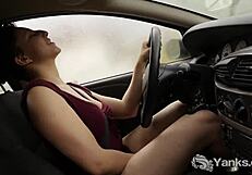 Jenny Mace Yanks and Climaxes While Driving!
