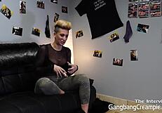 巨尻巨乳 アメリカンブロンド MILF モデル Carlye Denise