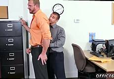 Hot babe with perfect ass diana lark passionately posed in bubble bathtub