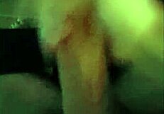 Amateur model joyliii shares nudes with lucky stranger.