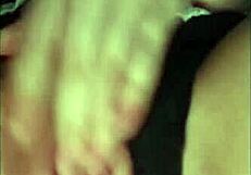 Amateur model joyliii shares nudes with lucky stranger.