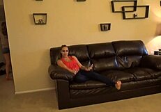 anyone know her name after that blowjob and cum