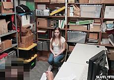 Summer brooks gives blowjob!