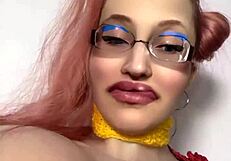 Goddess gives instructions to jerk off and wear glasses.