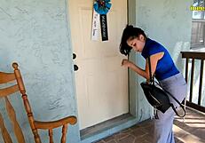 Can You Handle Real Female Pee Desperation in Jeans?