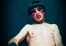 Gay masturbation ends up in a facial