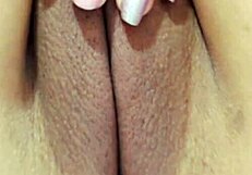 That teen's peachy shaved pussy is so sexy and inviting!
