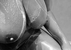 My Girlfriend's Wet Tits And Pussy In The Bath! She Got Caught!