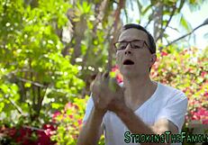 Stepsis gets her mature pussy devoured by hungry cougar