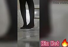 Bia Hot does delicious footjob
