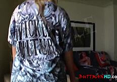 Susie Clove boldly spreads ass and pussy