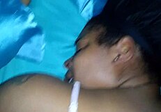 Wow! Ebony soul sister bunz shakes that big ass