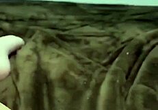 Shaved pussy masturbation in Puttaria - from 20r
