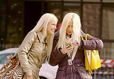 jessie volt and lola a get wild in the hotel room