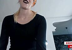 Tattoo girl claudia swea rides fans