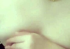 Chinese white-collar worker masturbates secretly on office sofa!