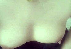 Chinese white-collar worker masturbates secretly on office sofa!