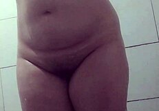 Horny colombian milf records herself naked in bath – what will she do next?