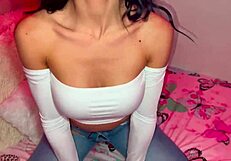 I'm very horny, let me seduce you to suck that cock