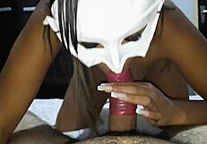 mamando pau encapado, he came in the condom, i swallowed