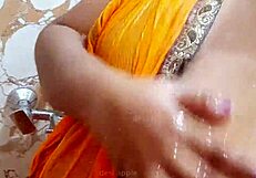 Is this Indian girl in saree hiding her big sexy tits?