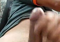 Check out this mature guy masturbating during a massage.