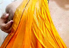 Is this Indian girl in saree hiding her big sexy tits?