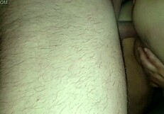 Milf pussy gets deep creampie action 😏